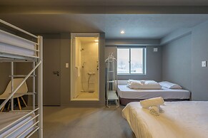 Owashi Lodge - Hostel