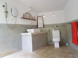 Star Hotel Arugambay