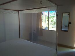 Star Hotel Arugambay