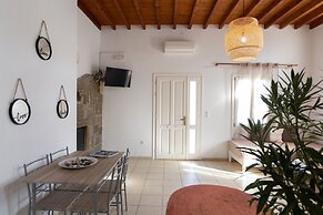 Dimelal Mikonos Downtown Apartments