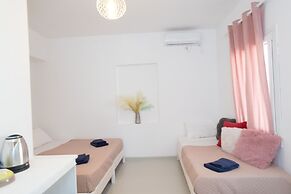 Dimelal Mikonos Downtown Apartments