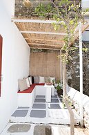 Dimelal Mikonos Downtown Apartments