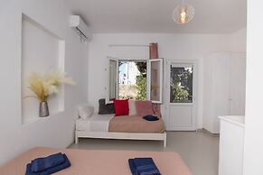 Dimelal Mikonos Downtown Apartments