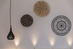 3 Elements by Stylish Stays