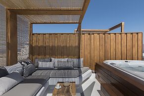 3 Elements by Stylish Stays