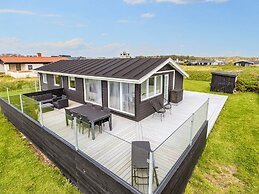 6 Person Holiday Home in Lokken-by Traum