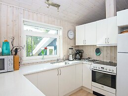 Serene Holiday Home in Juelsminde near Beach