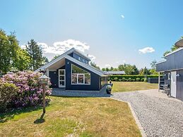 Captivating Holiday Home in Ulfborg near Sea