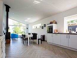 Woodland Holiday Home in Jægerspris with Hot Tub