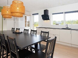 14 Person Holiday Home in Glesborg-by Traum