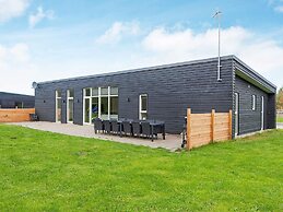 14 Person Holiday Home in Glesborg-by Traum