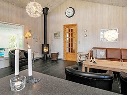 4 Star Holiday Home in Hals