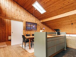 8 Person Holiday Home in Asnaes-by Traum