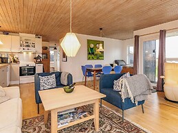 Deluxe Holiday Home in Løkken near Sea