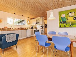 Deluxe Holiday Home in Løkken near Sea