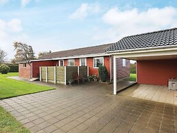 Fabulous Holiday Home in Vinderup near Sea