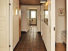 6 Person Holiday Home in Henne-by Traum