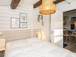 Peaceful Holiday Home in Hemmet near Sea
