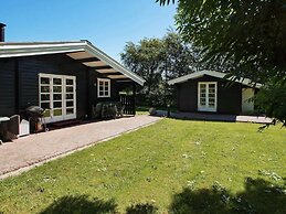Peaceful Holiday Home in Hemmet near Sea