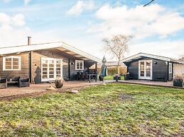 Peaceful Holiday Home in Hemmet near Sea