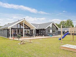 16 Person Holiday Home in Vejby