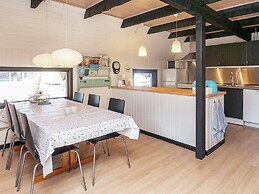 Tranquil Holiday Home in Vestervig near Sea