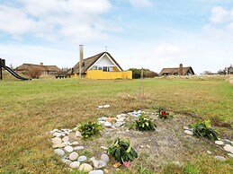 6 Person Holiday Home in Ringkobing-by Traum