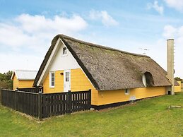 6 Person Holiday Home in Ringkobing-by Traum