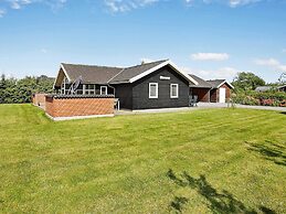 6 Person Holiday Home in Storvorde-by Traum