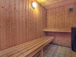 5 Star Holiday Home in Fur