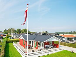 6 Person Holiday Home in Juelsminde-by Traum