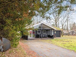Rustic Holiday Home in Ansager near Water