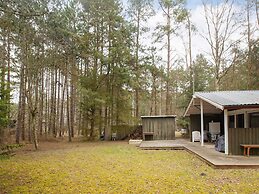 Idyllic Holiday Home in Store Fuglede near Forest