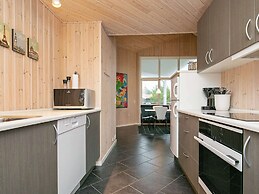6 Person Holiday Home in Ulfborg