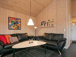 6 Person Holiday Home in Ulfborg