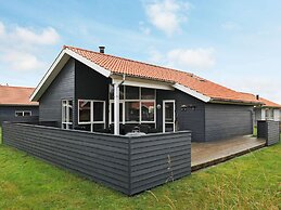 6 Person Holiday Home in Ulfborg