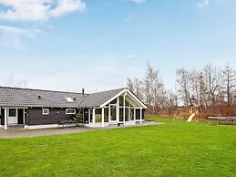 12 Person Holiday Home in Idestrup-by Traum