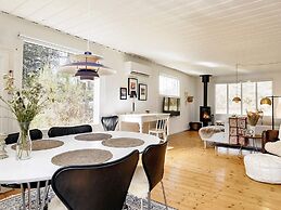 5 Person Holiday Home in Lokken-by Traum
