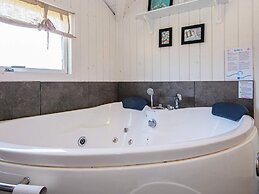 6 Person Holiday Home in Hemmet