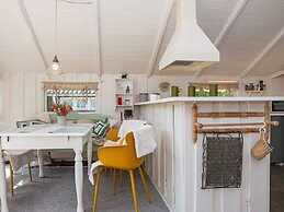 6 Person Holiday Home in Hemmet