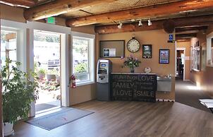 Lopez Islander Resort