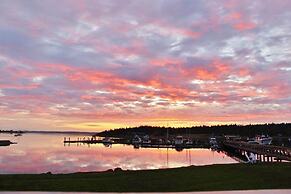 Lopez Islander Resort