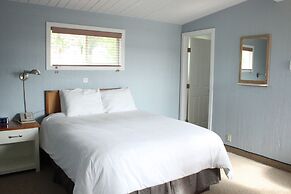 Lopez Islander Resort