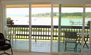 Lopez Islander Resort