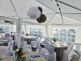 Lopez Islander Resort