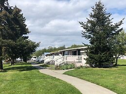 Lopez Islander Resort