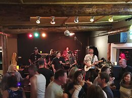 Lopez Islander Resort