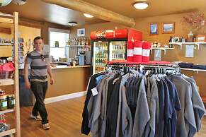 Lopez Islander Resort