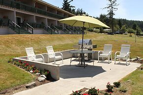 Lopez Islander Resort