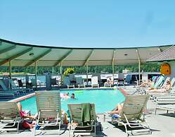 Lopez Islander Resort